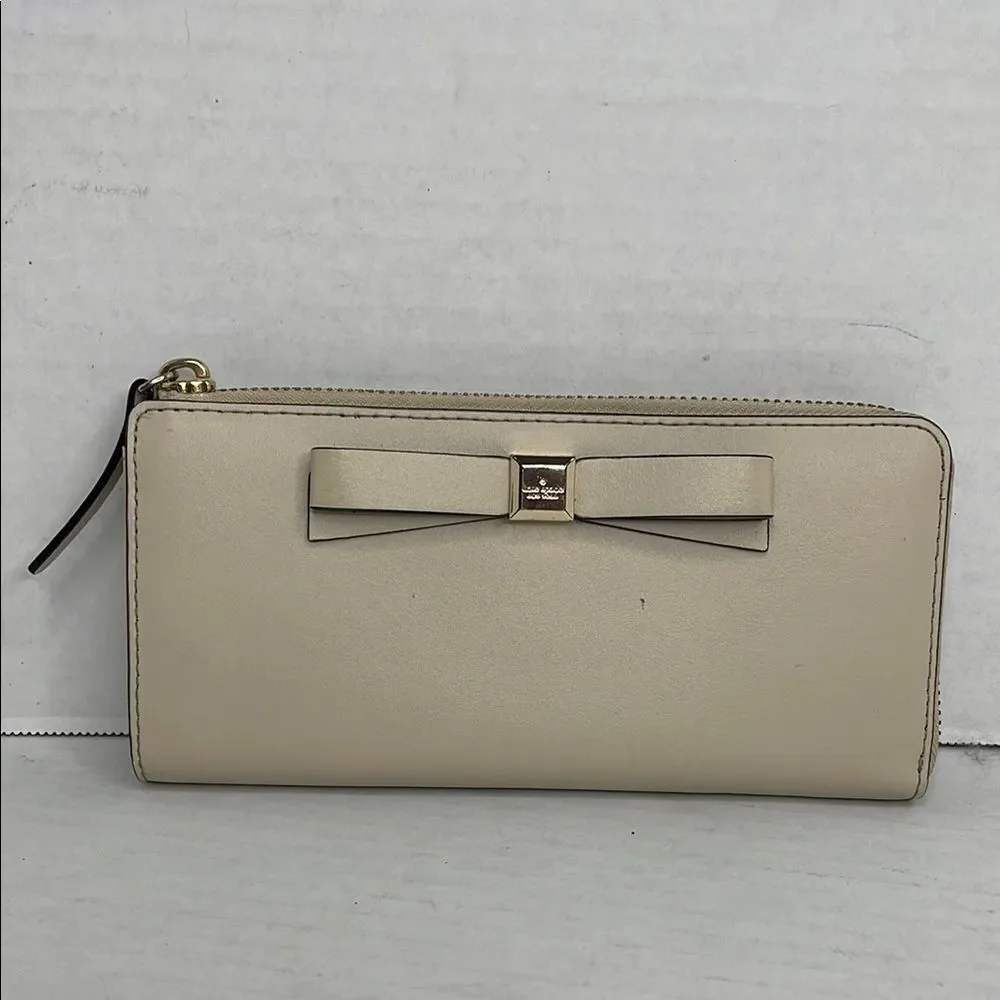 Kate Spade New York Cream Leather Bow Continental Zip Wallet